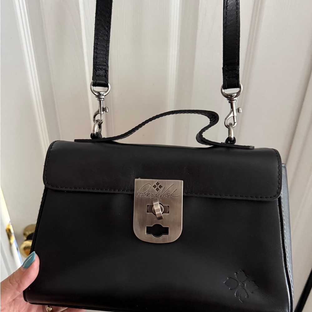 Patricia Nash Black Leather Heritage Bag - Picture 4 of 10